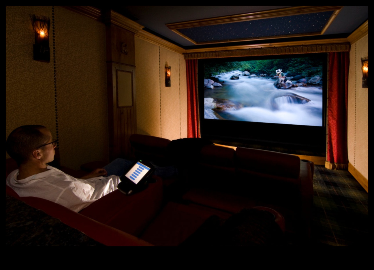 Kino komforts: mājas kinozāles elektronika filmu mīlošiem māju īpašniekiem