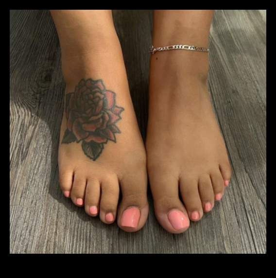 Pasakas uz pirkstiem: izteiksmīga kāju tetovējuma meistarības māksla