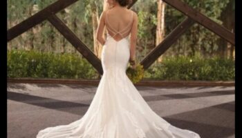 Klasiskais starojums: līgavas tērps Bliss