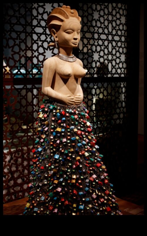 Skulpturālais krāšņums: cilvēka formas transformējošas un mākslinieciskas izpausmes